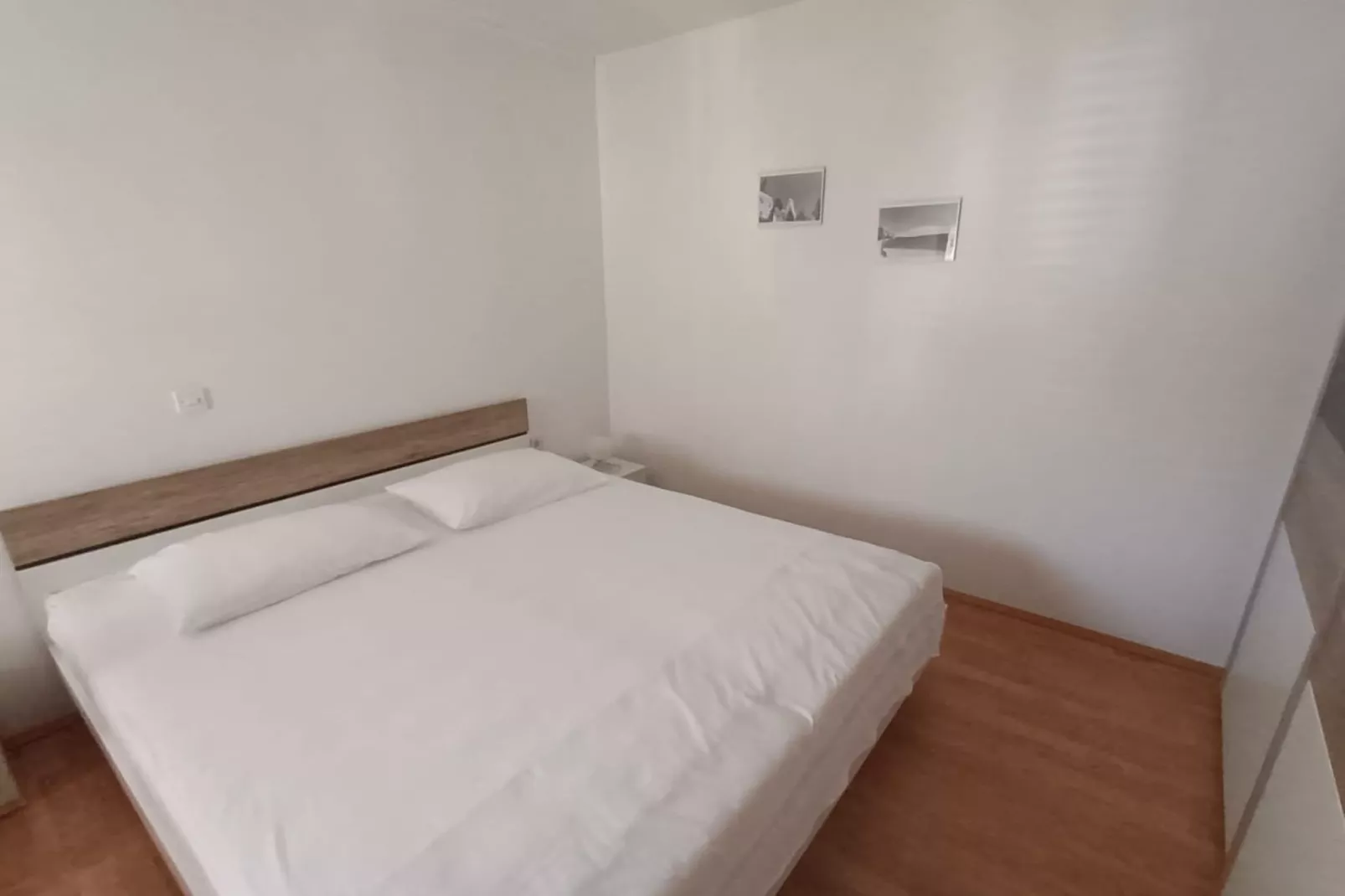 Apartment Kurelić - Two Bedroom Apartment with Terrace-Slaapkamer