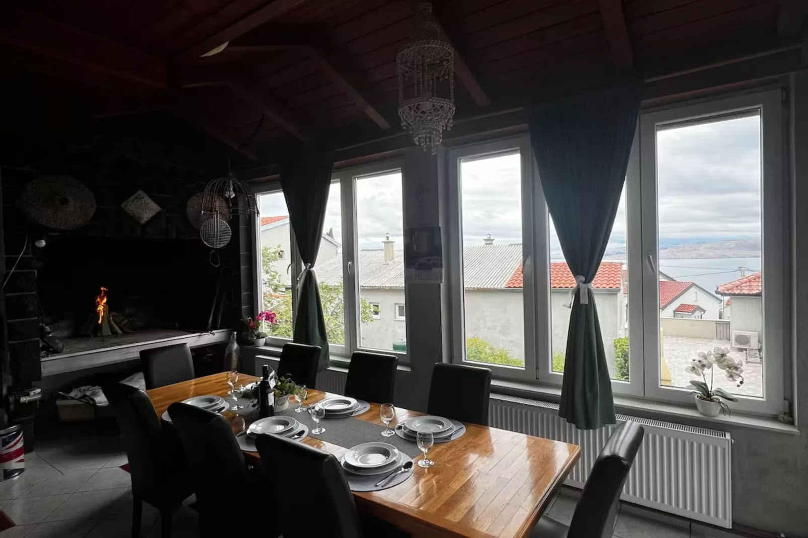 House Burić - Two Bedroom House-Eetkamer