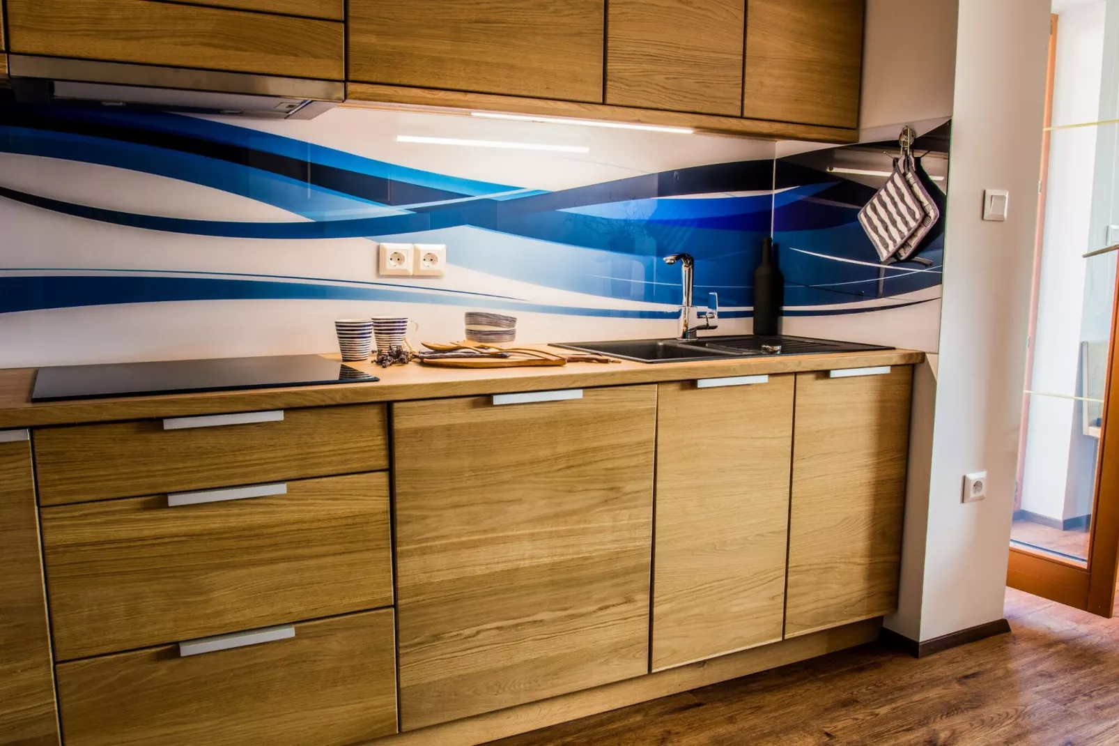 Riverside Pines Luce Apartments with Balcony - Two Bedroom Apartment with Balcony (owner 4+2)-Keuken