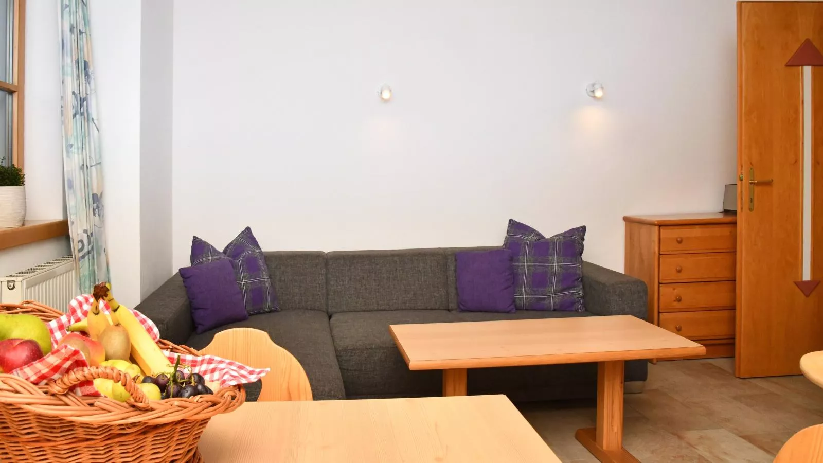 Apartment Next To The Skilift FF-Woonkamer