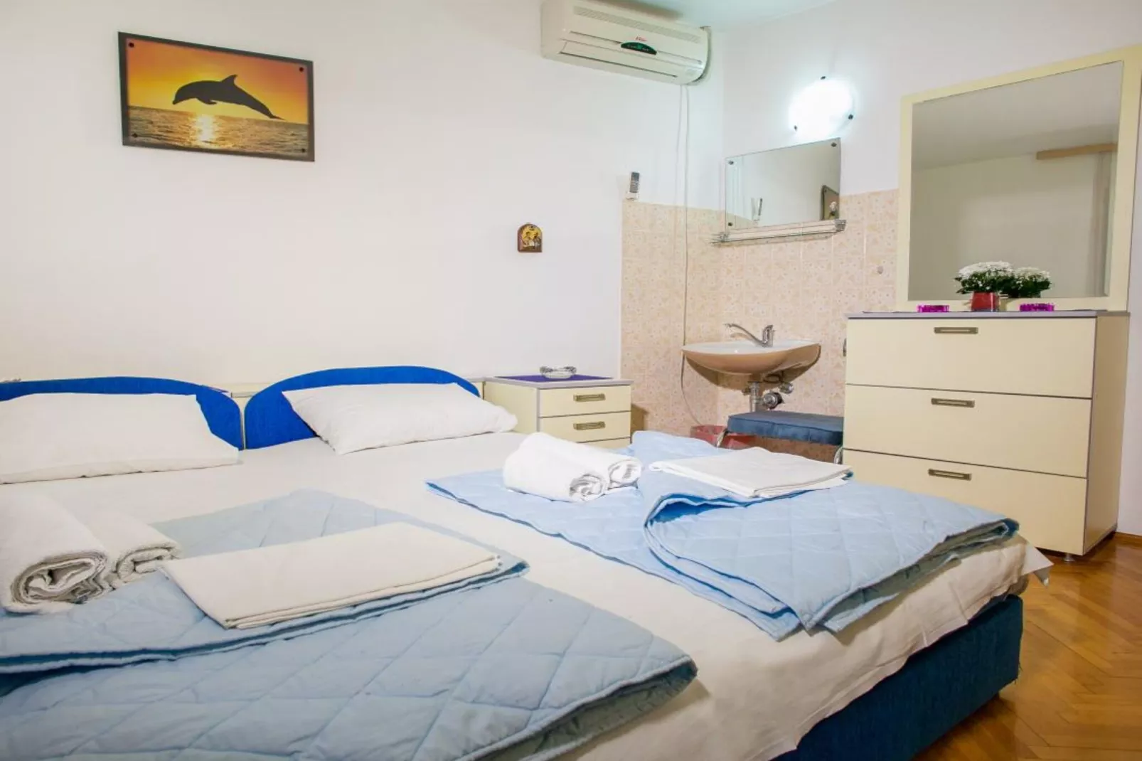 Comfortable Stay with Sea View in Petrovac  - One Bedroom Apartment  3-Slaapkamer