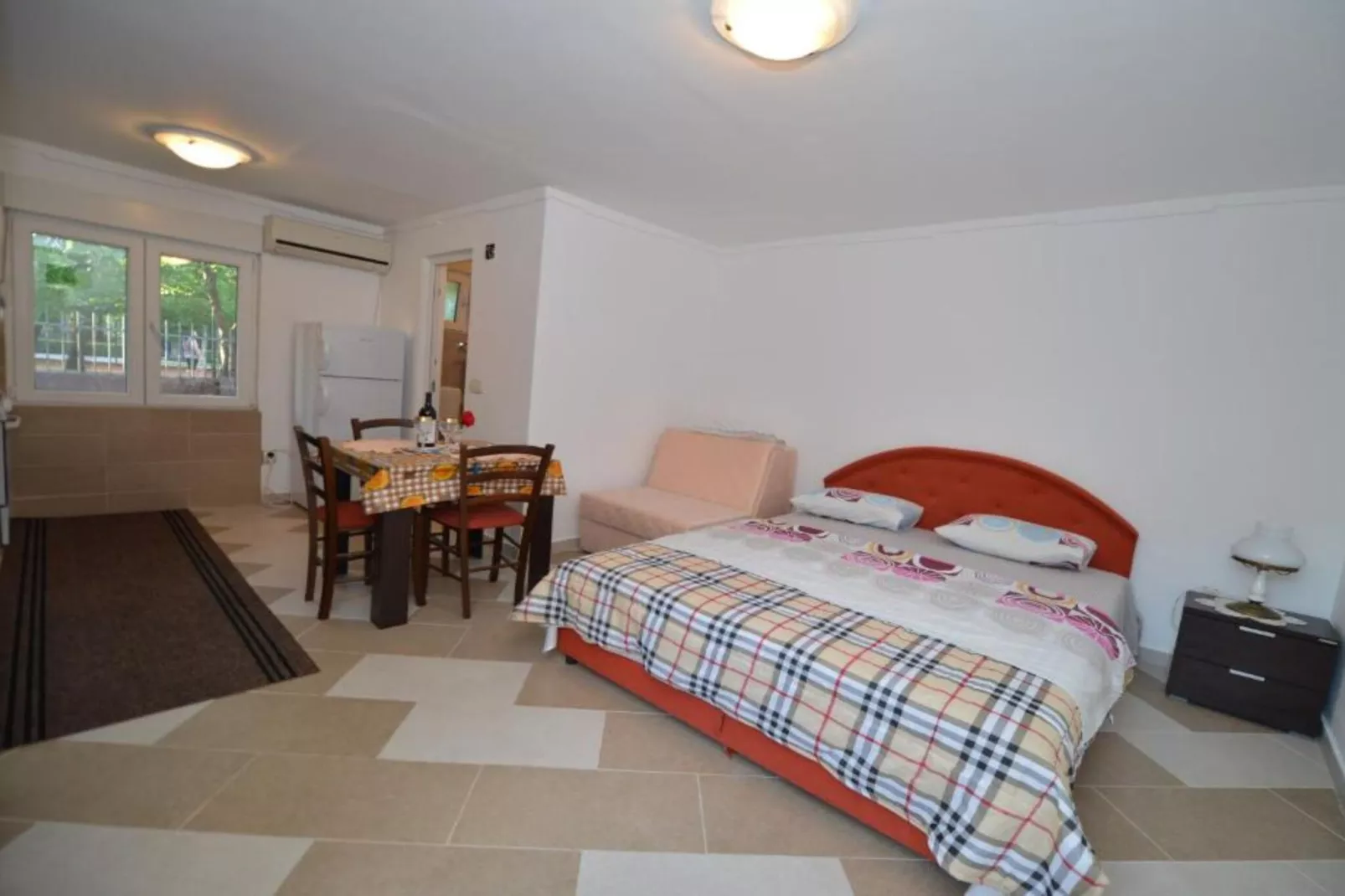 Tivat Bliss Apartments Close to Beach - Studio with Balcony-Slaapkamer
