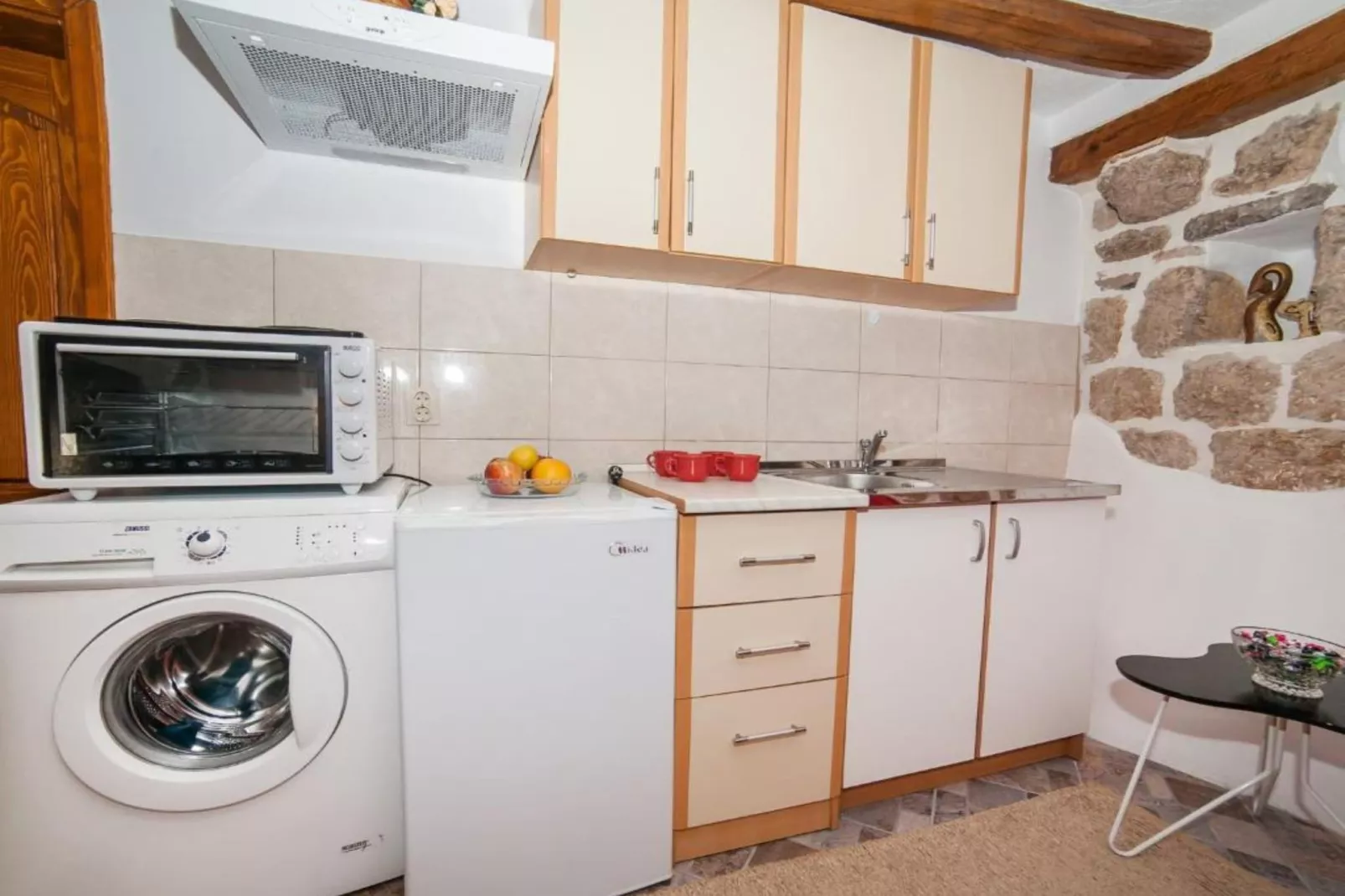 Cozy Stay in Kotor’s Old Town - Studio Apartment-Keuken
