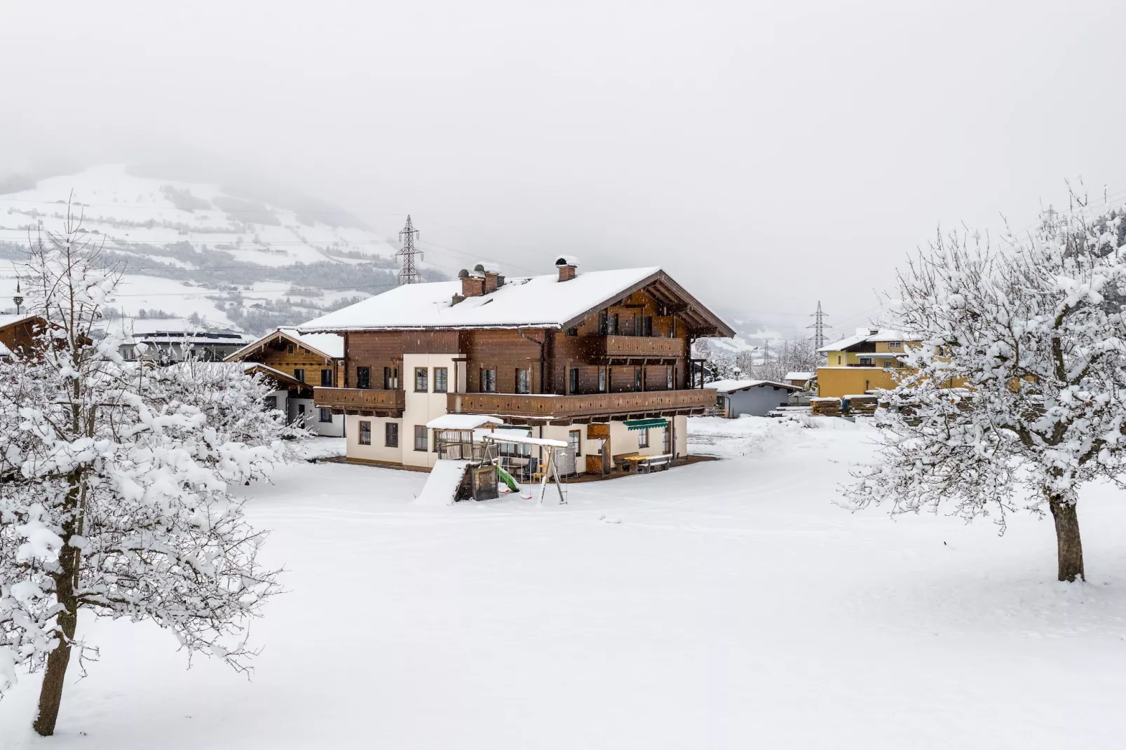 Apartment "Schattberg"-Exterieur winter