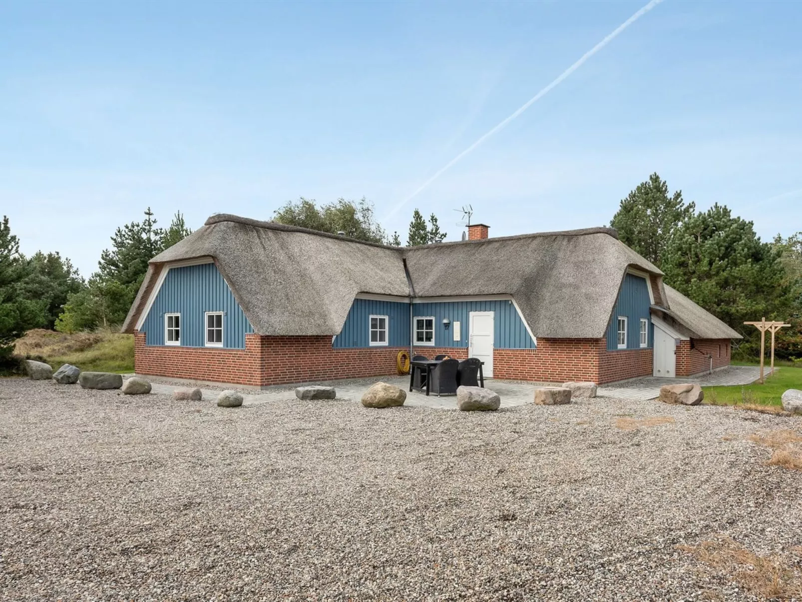 "Alvina" - 3.2km from the sea-Buiten