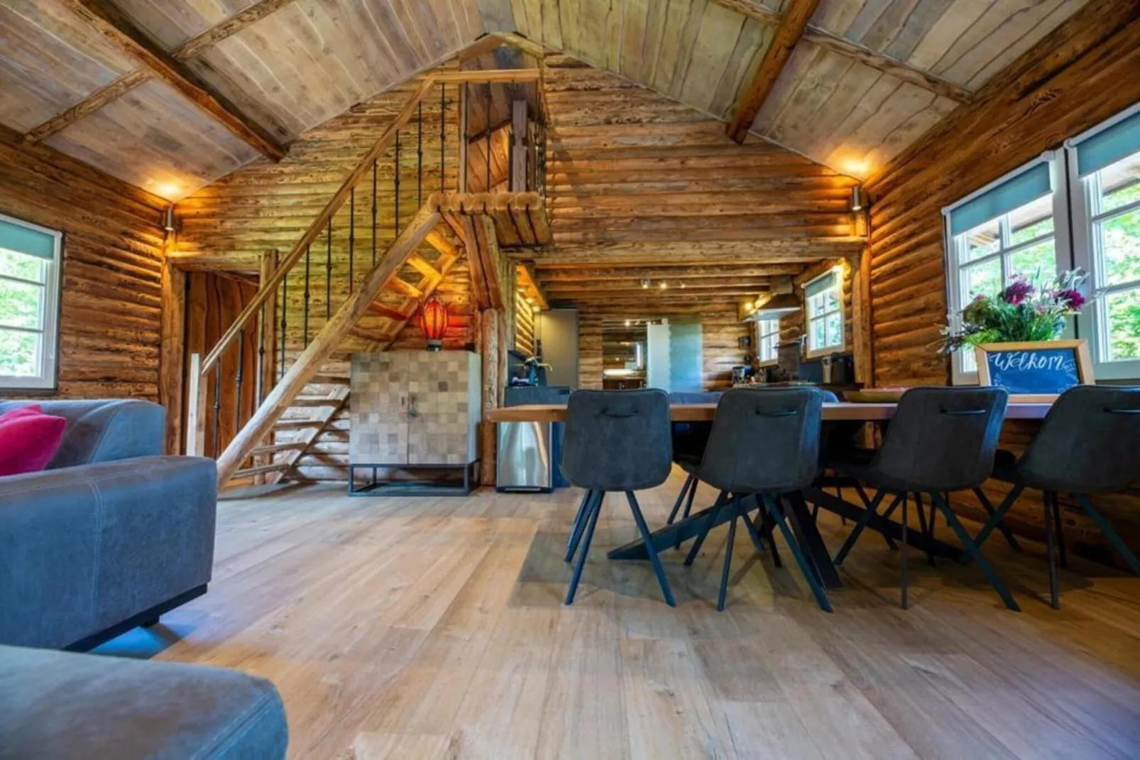 Paalchalet 723-Eetkamer