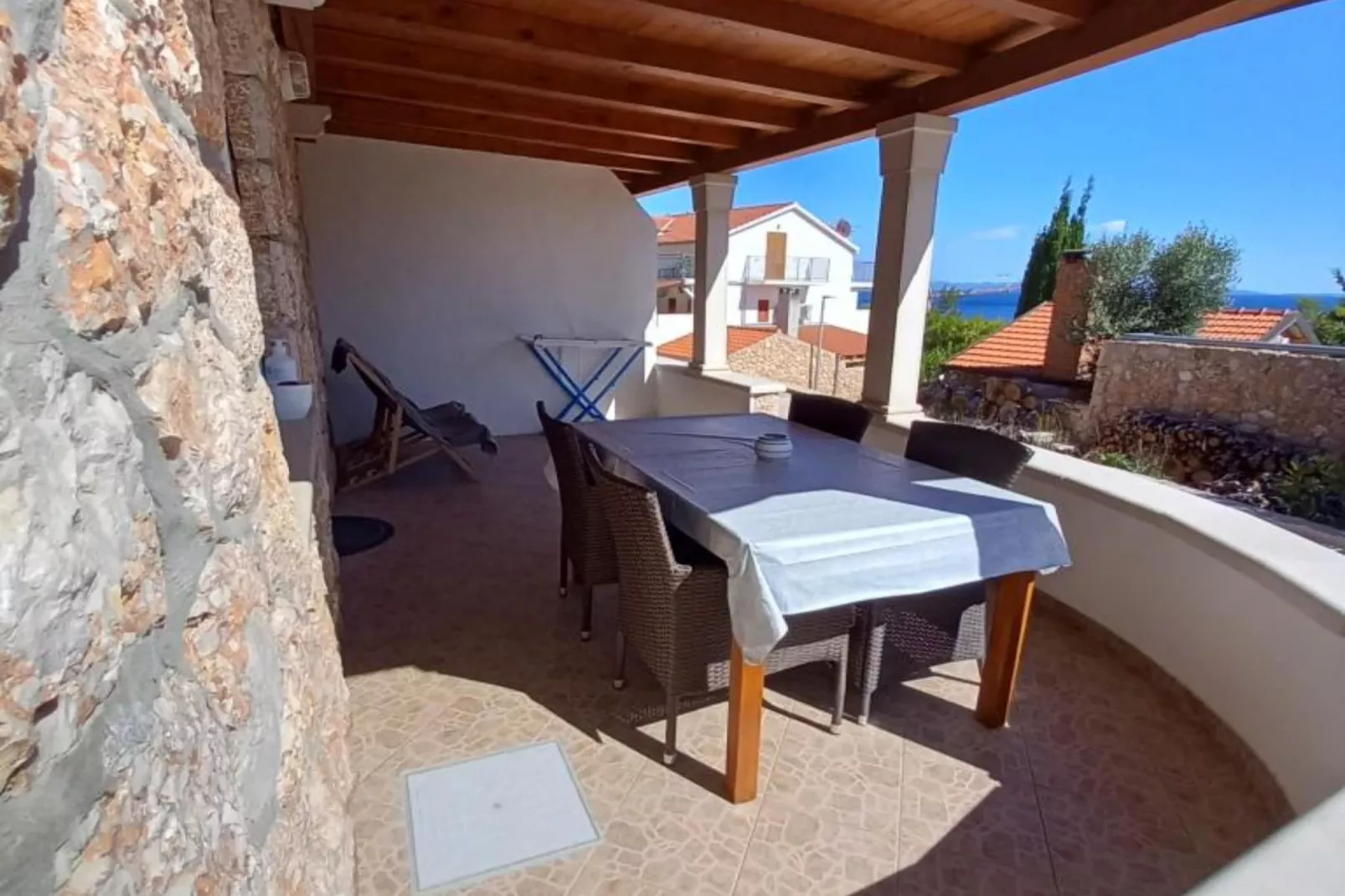 Comfort One Bedroom Apartment with Terrace and Sea view-Terrasbalkon