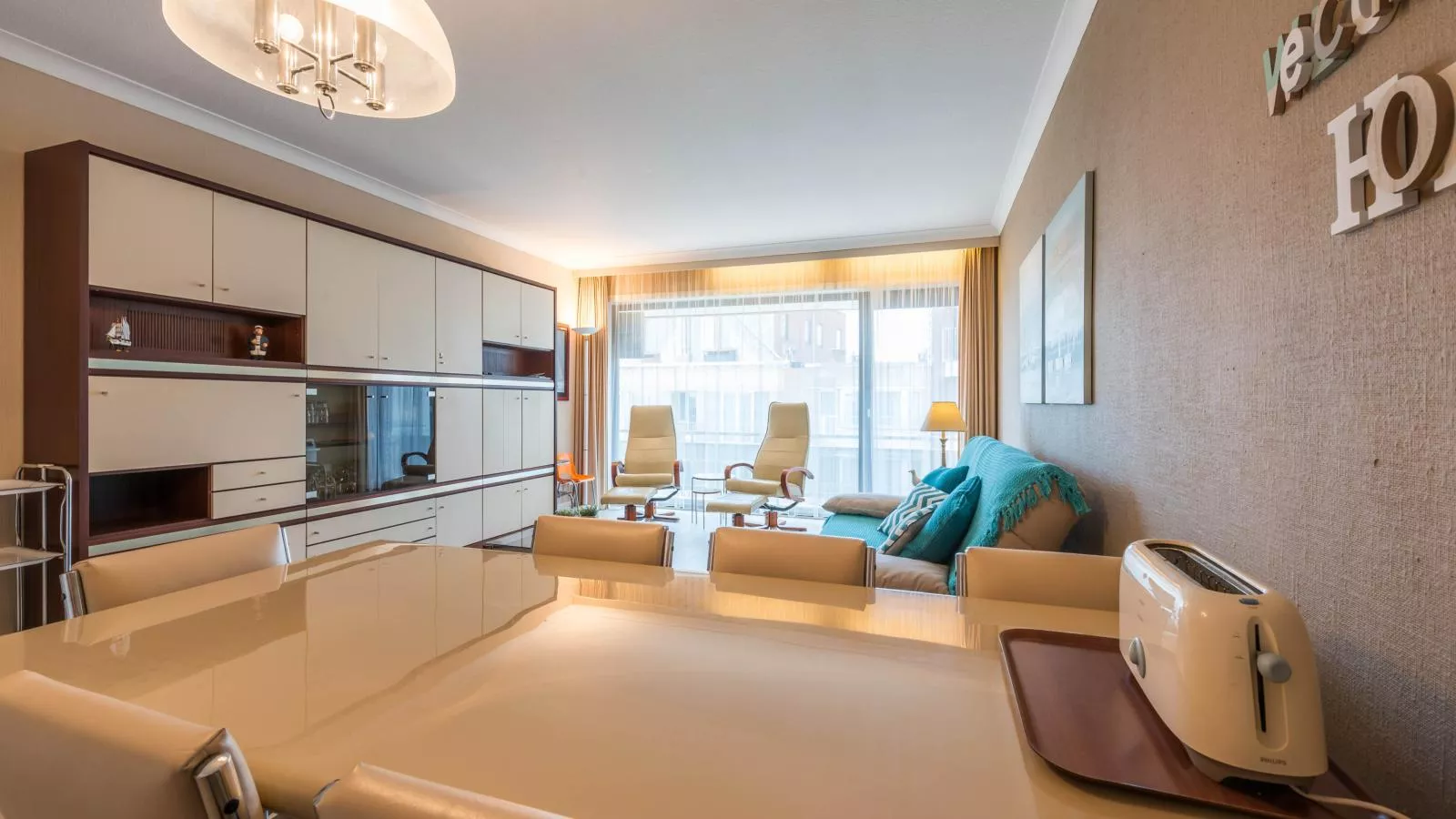 Vintitsch derde-Eetkamer