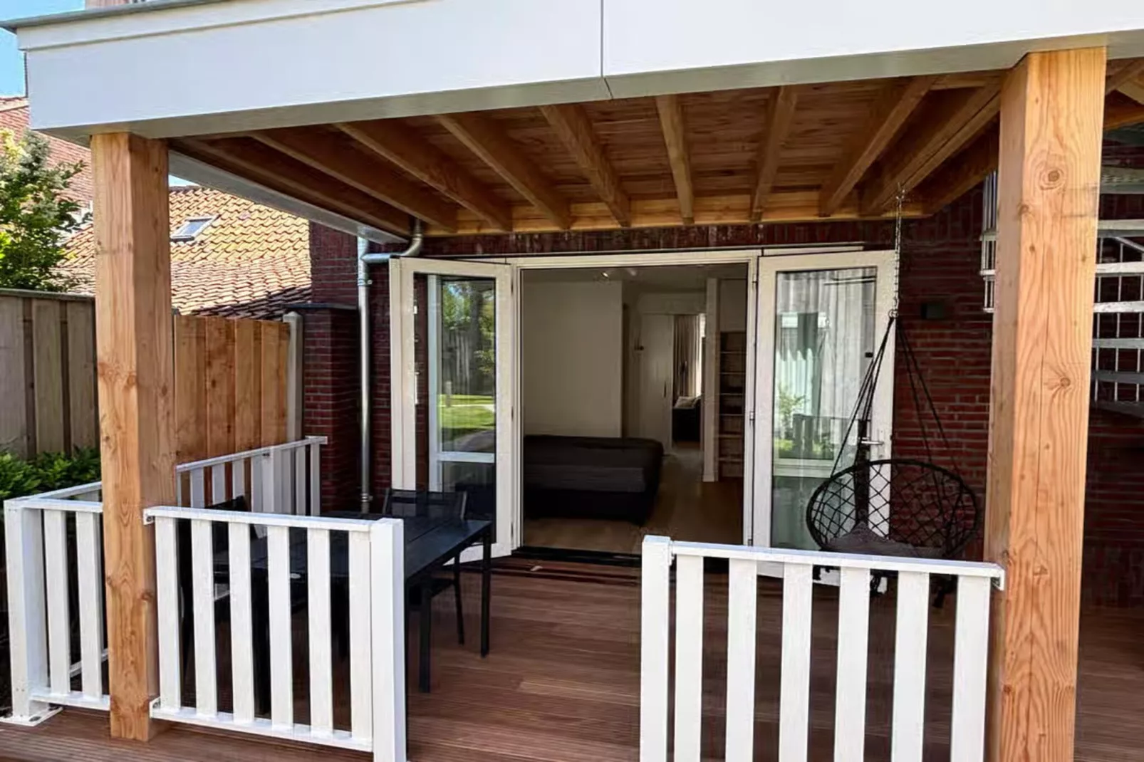 Plein 40 Lodge 10 - New-Hal-ontvangst