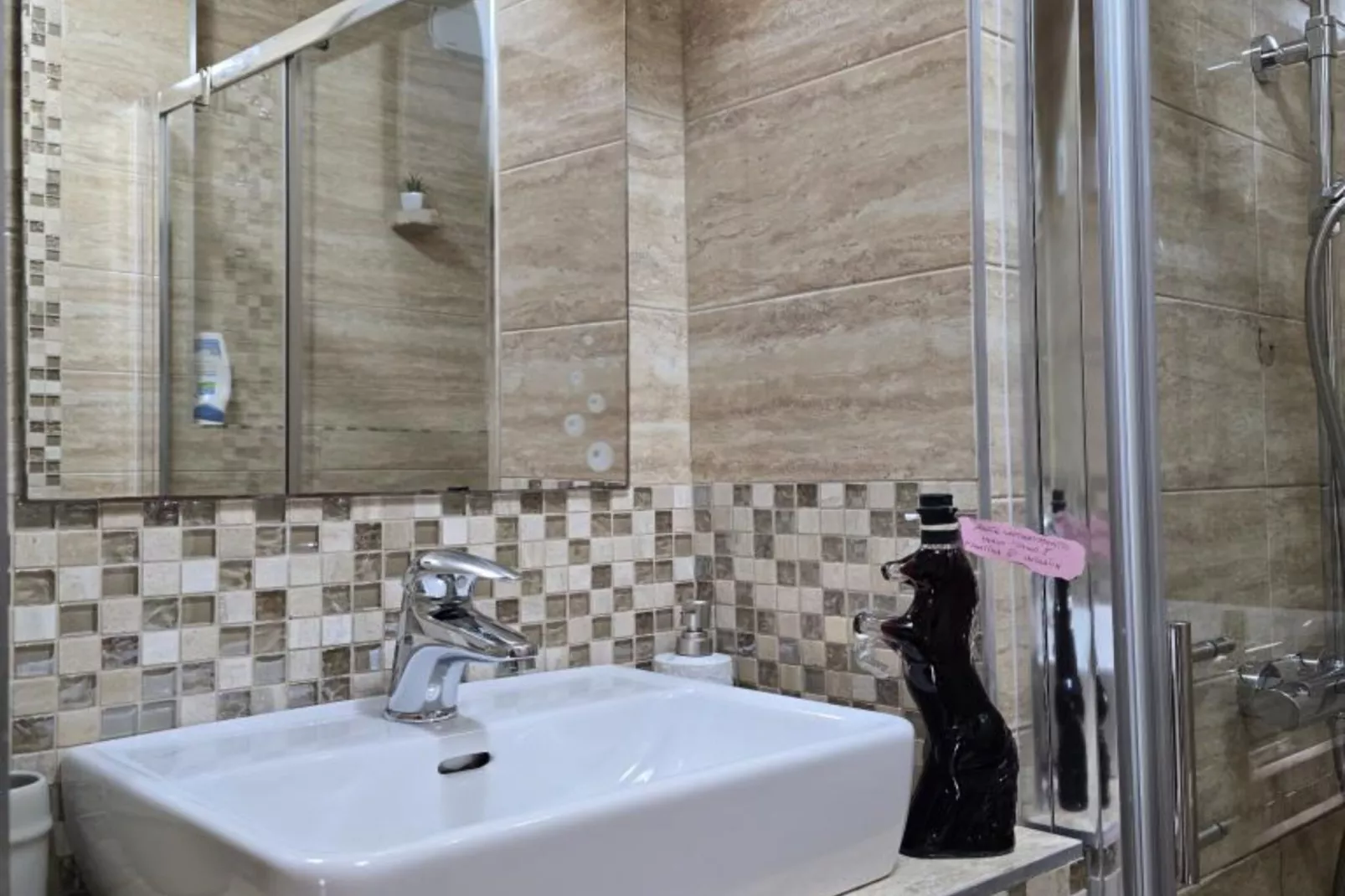 Studio apartment Angir Martina-Badkamer