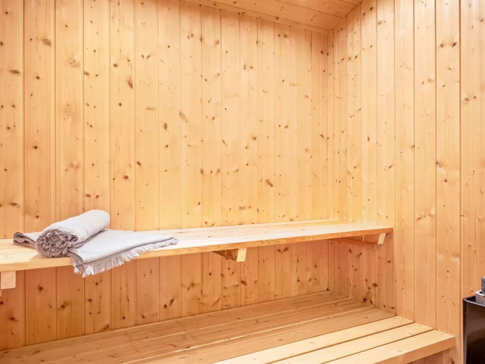 "Jaane" - 250m to the fjord-Binnen