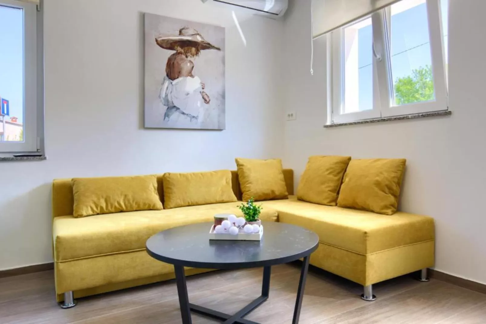 Apartments Mons - One Bedroom Apartment With Terrace (A1)