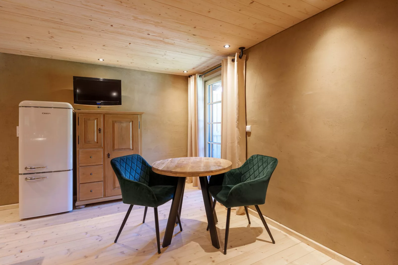 Klimbim Rosina-Eetkamer