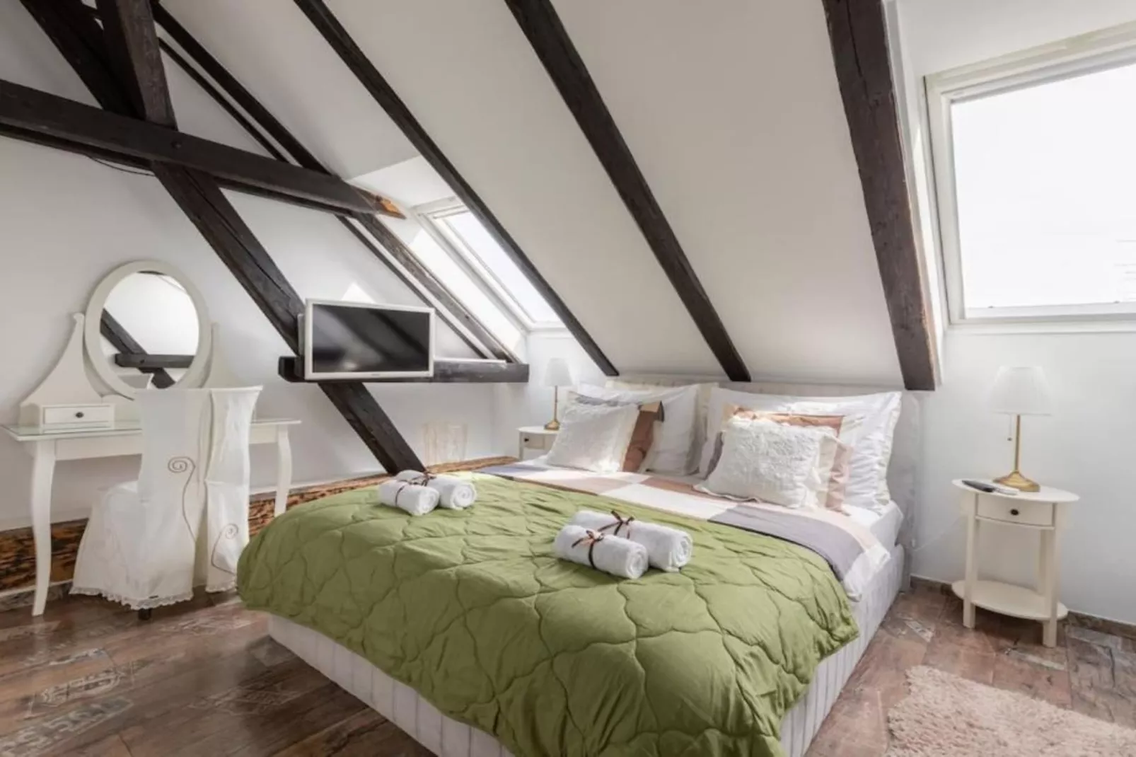 Zagreb Downtown Luxury Stay – 5th Element - Two Bedroom Penthouse-Slaapkamer