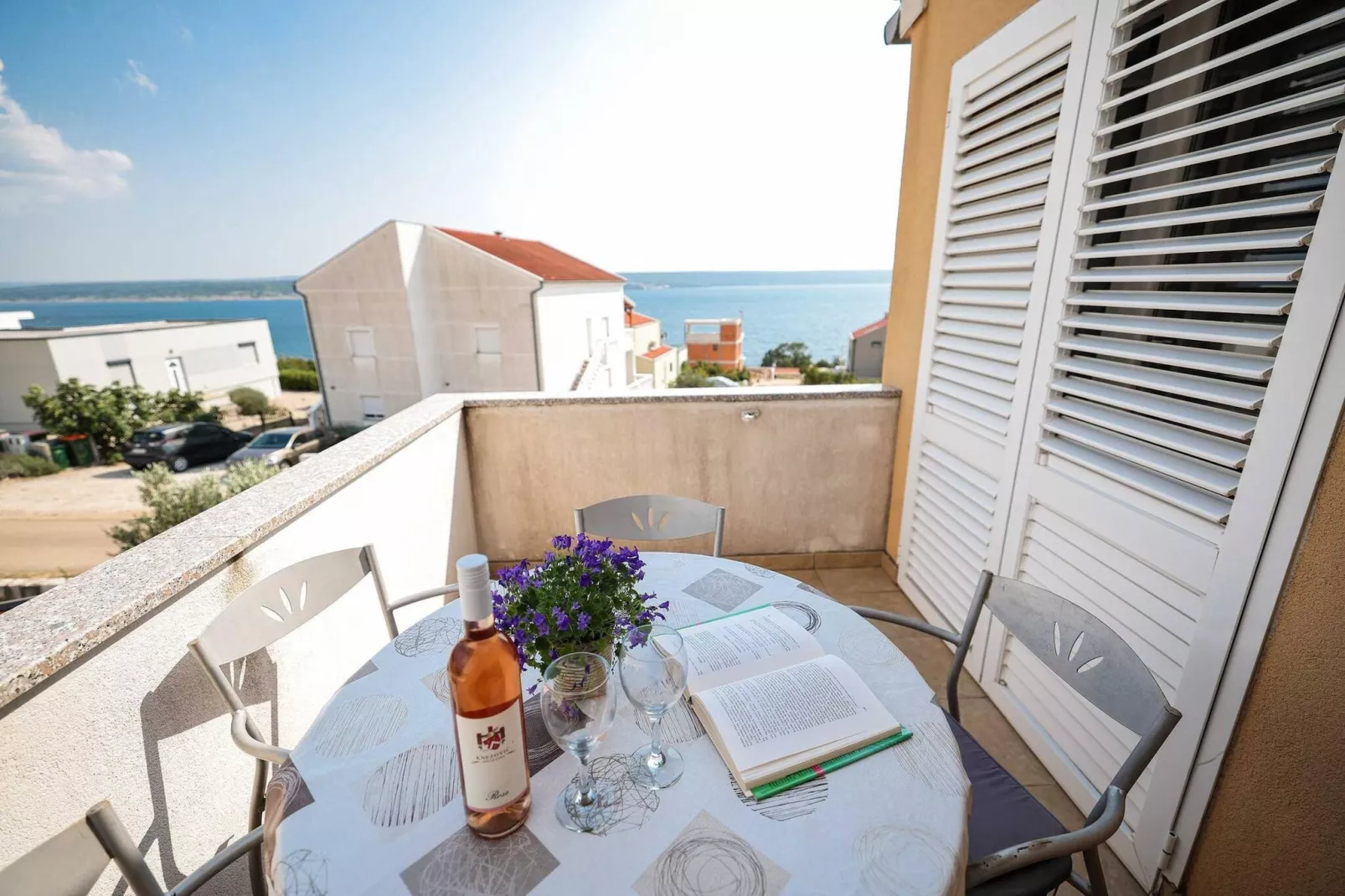 Holiday home Nekic-Terrasbalkon