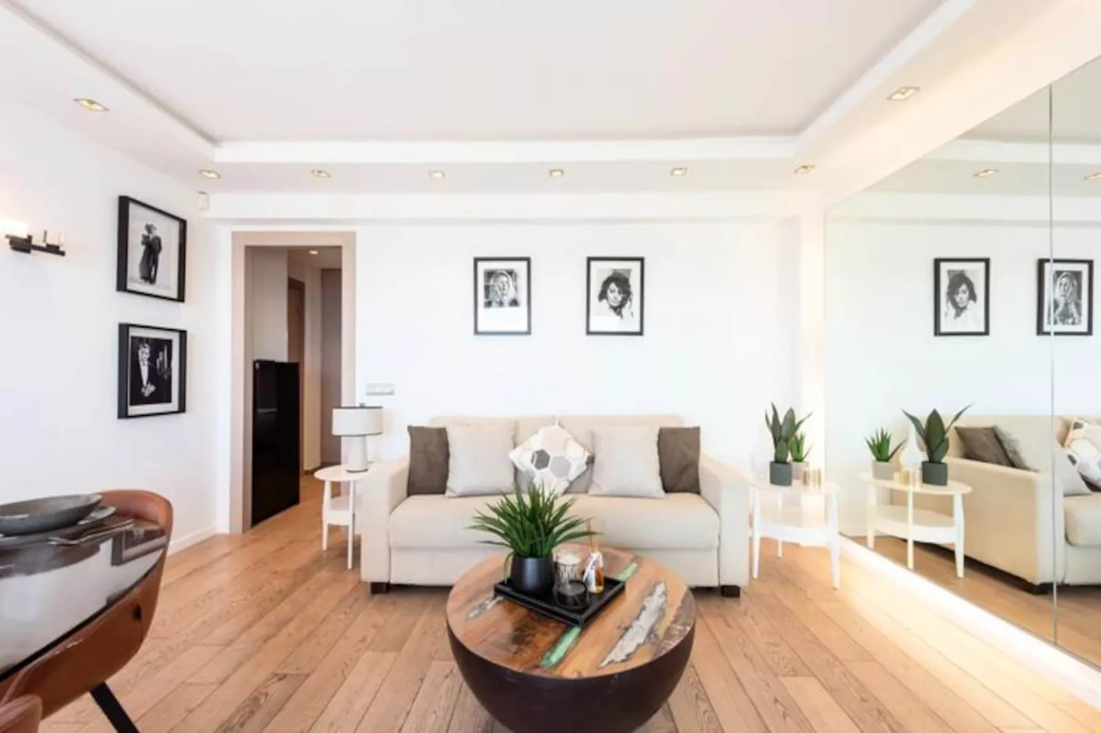 Résidence 2 Pi&egrave;ces Croisette, Face Palais Des Congr&egrave;s-Niet-getagd