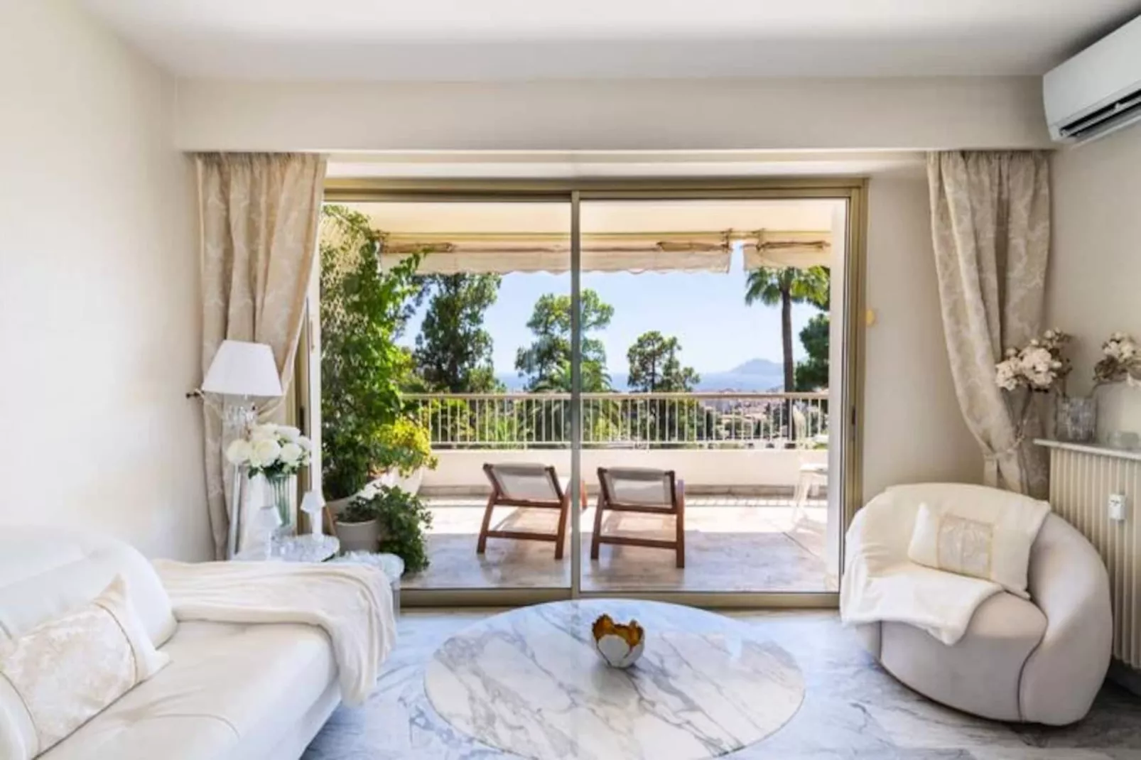 Résidence Spacieux 2p Vue Mer &ndash; R&eacute;sidence Avec Piscine, Cannes-Niet-getagd