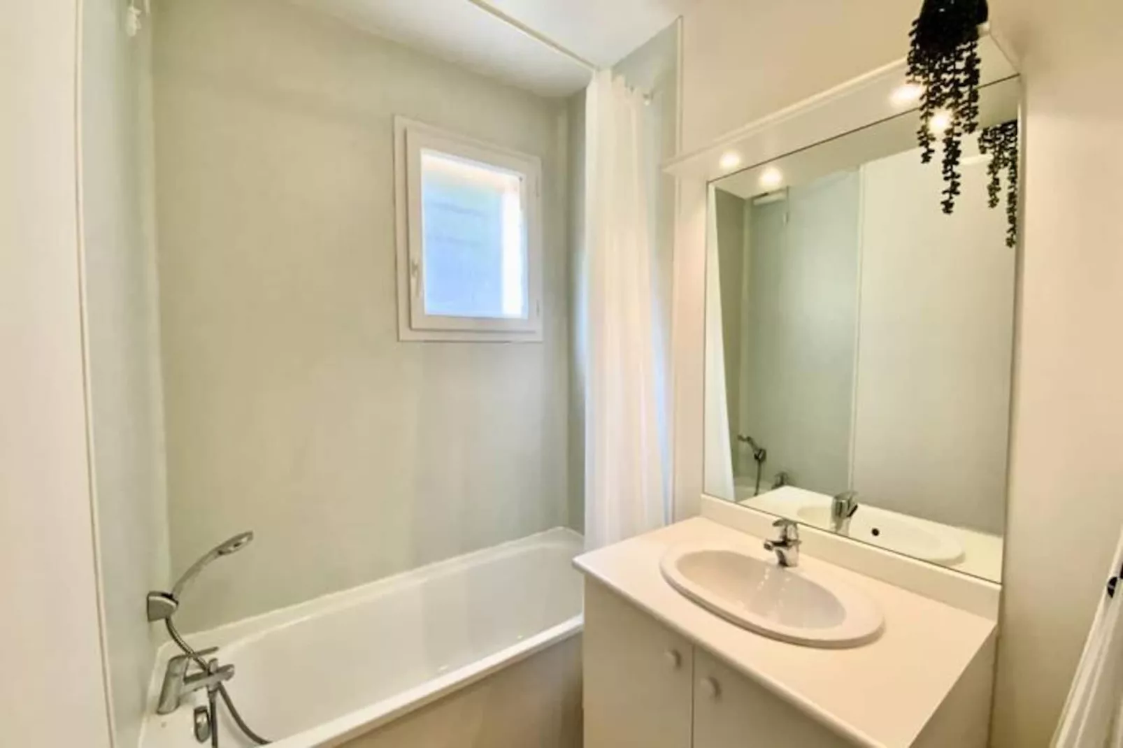 Résidence Les Na&iuml;ades J59 - 2 Chambres Pour 5 Personnes !-Niet-getagd