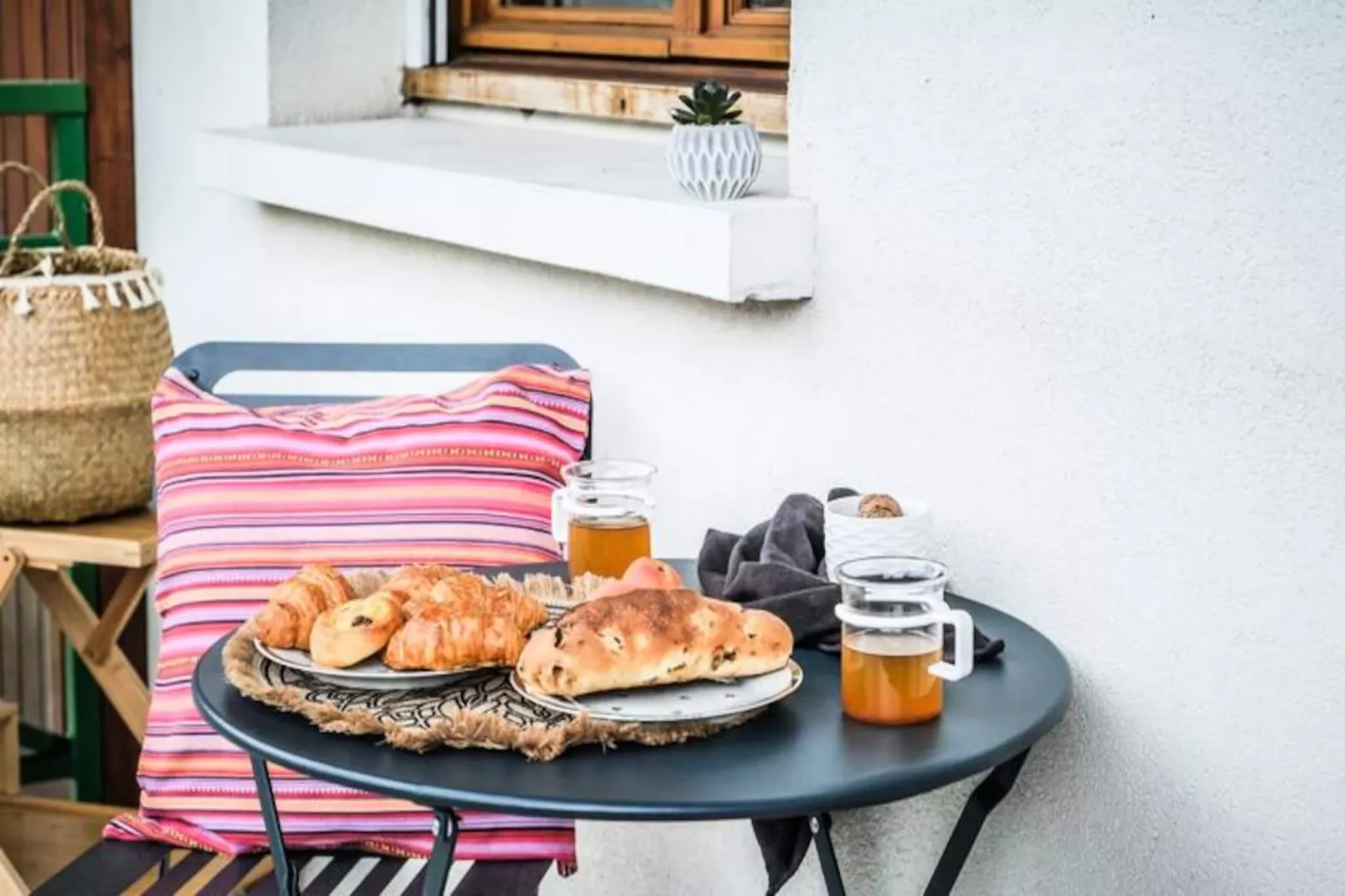 Slow Chalet Th&ocirc;nes: Lac & Montagne -15 Min Ski - Ascenseur, Balcon, Parking-Niet-getagd