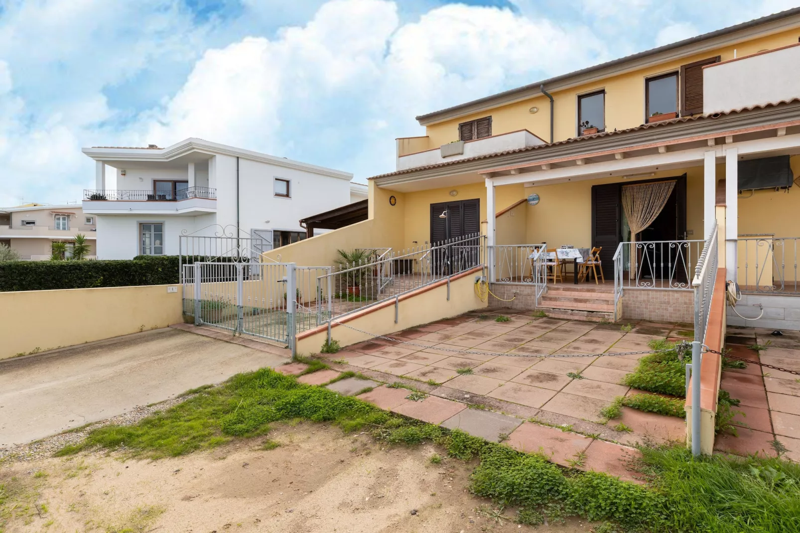 CASA MEDITERRANEO-Buitenkant zomer