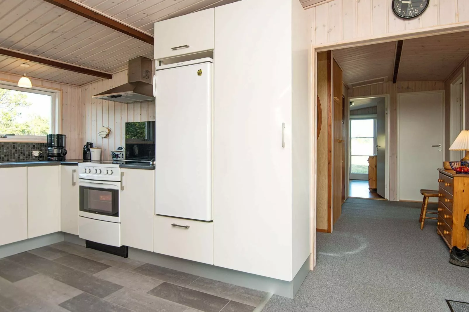Rustieke Strandhut in Rindby-By Traum-Binnen