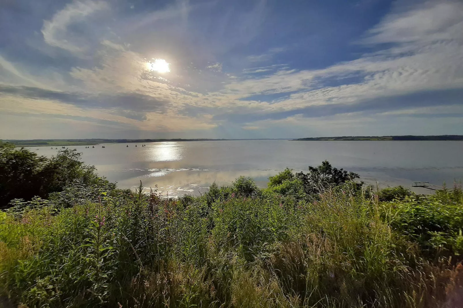 Modern toevluchtsoord met uitzicht -- By Traum Ferienwohnungen-Waterzicht