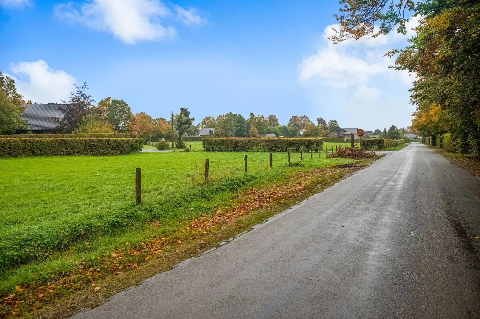 Le Chalet des Fagnes-Gebieden zomer 1km