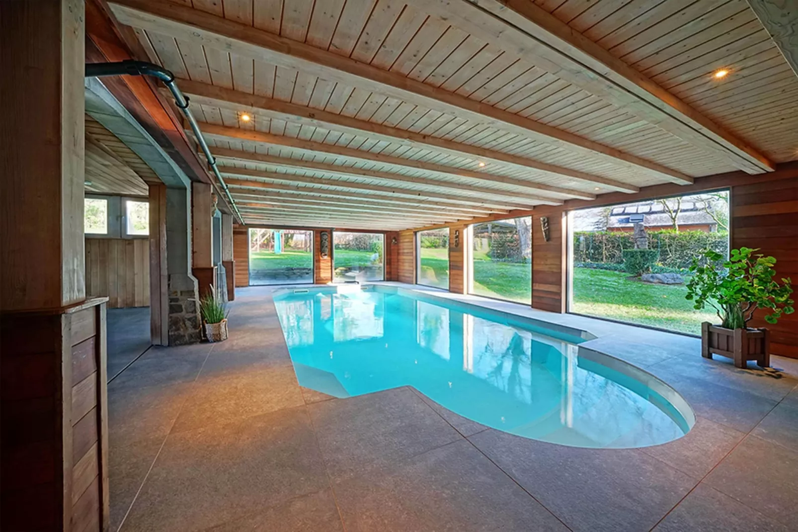 Château de luxe-Zwembad