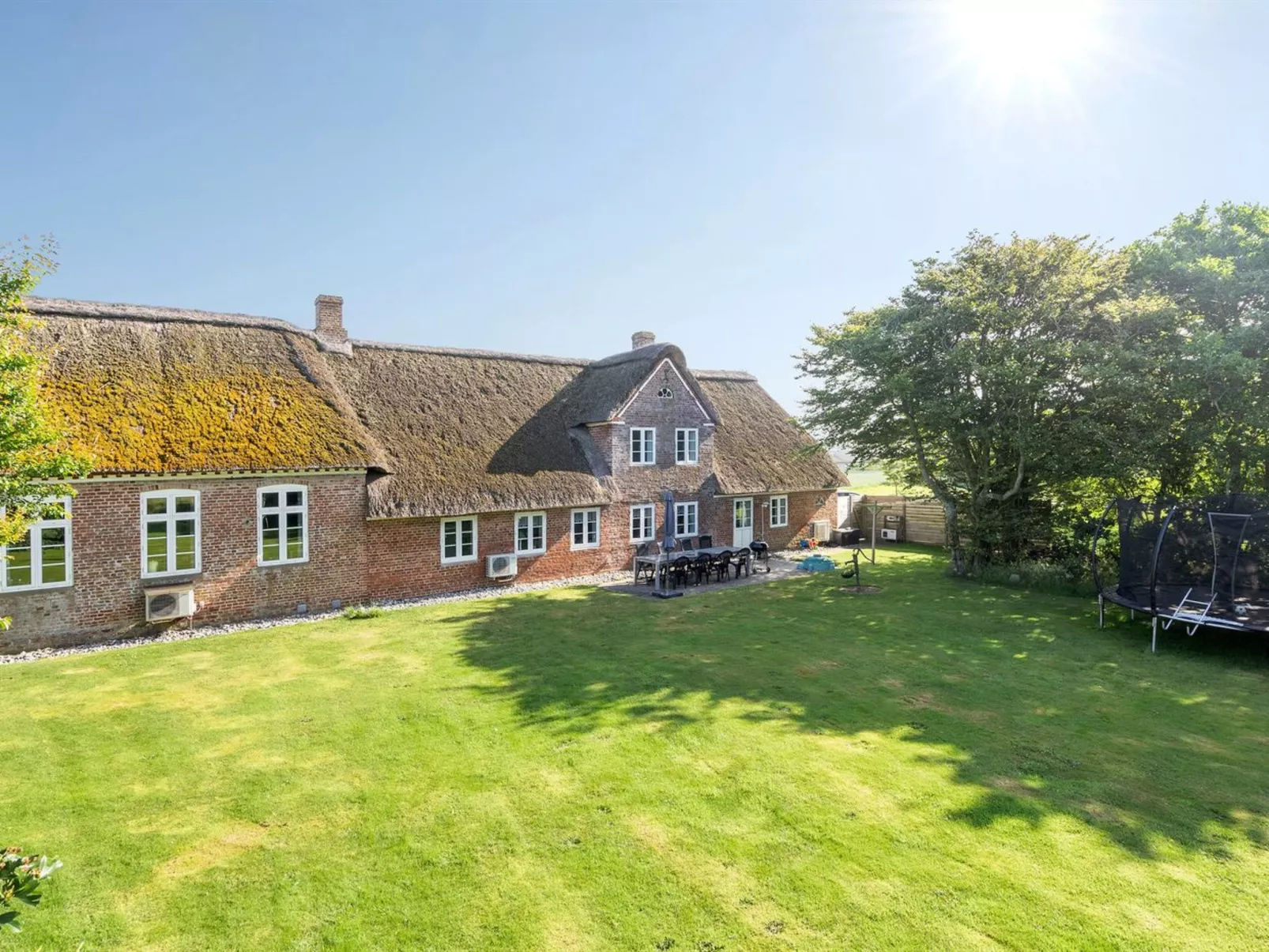 "Anje" - 16km from the sea-Buiten