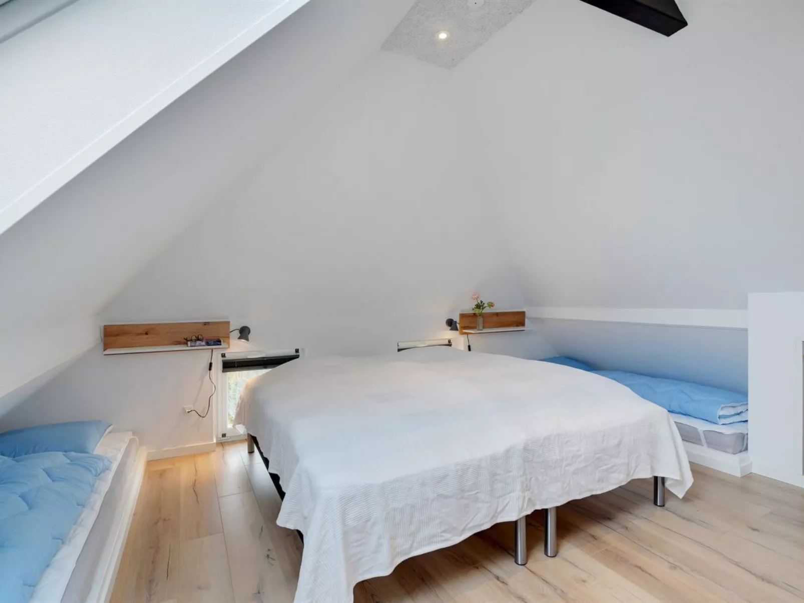 "Ailke" - 2km to the fjord-Binnen