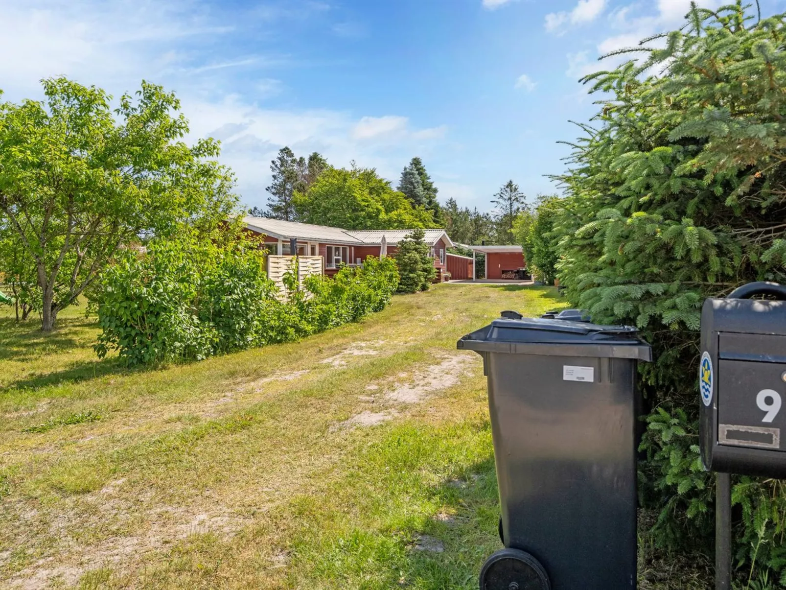 "Mina" - 1.4km from the sea-Buiten