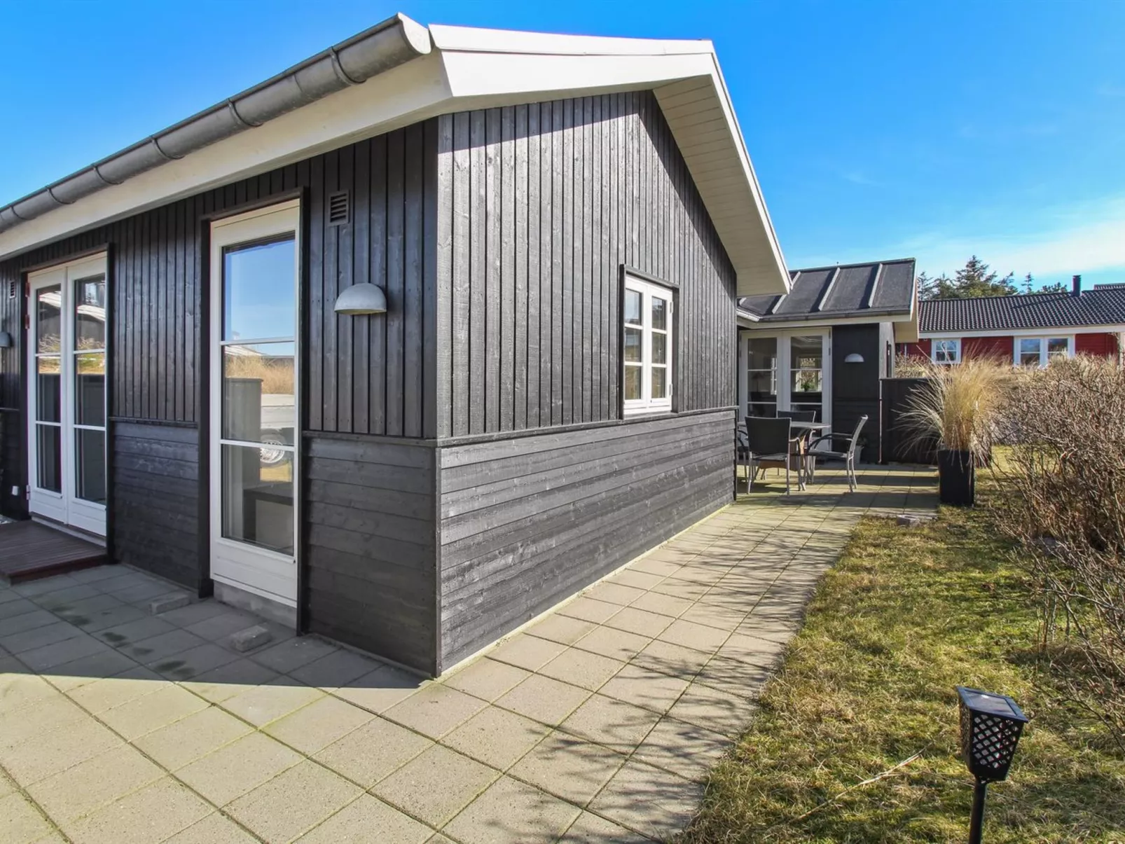 "Soleil" - 300m from the sea-Buiten