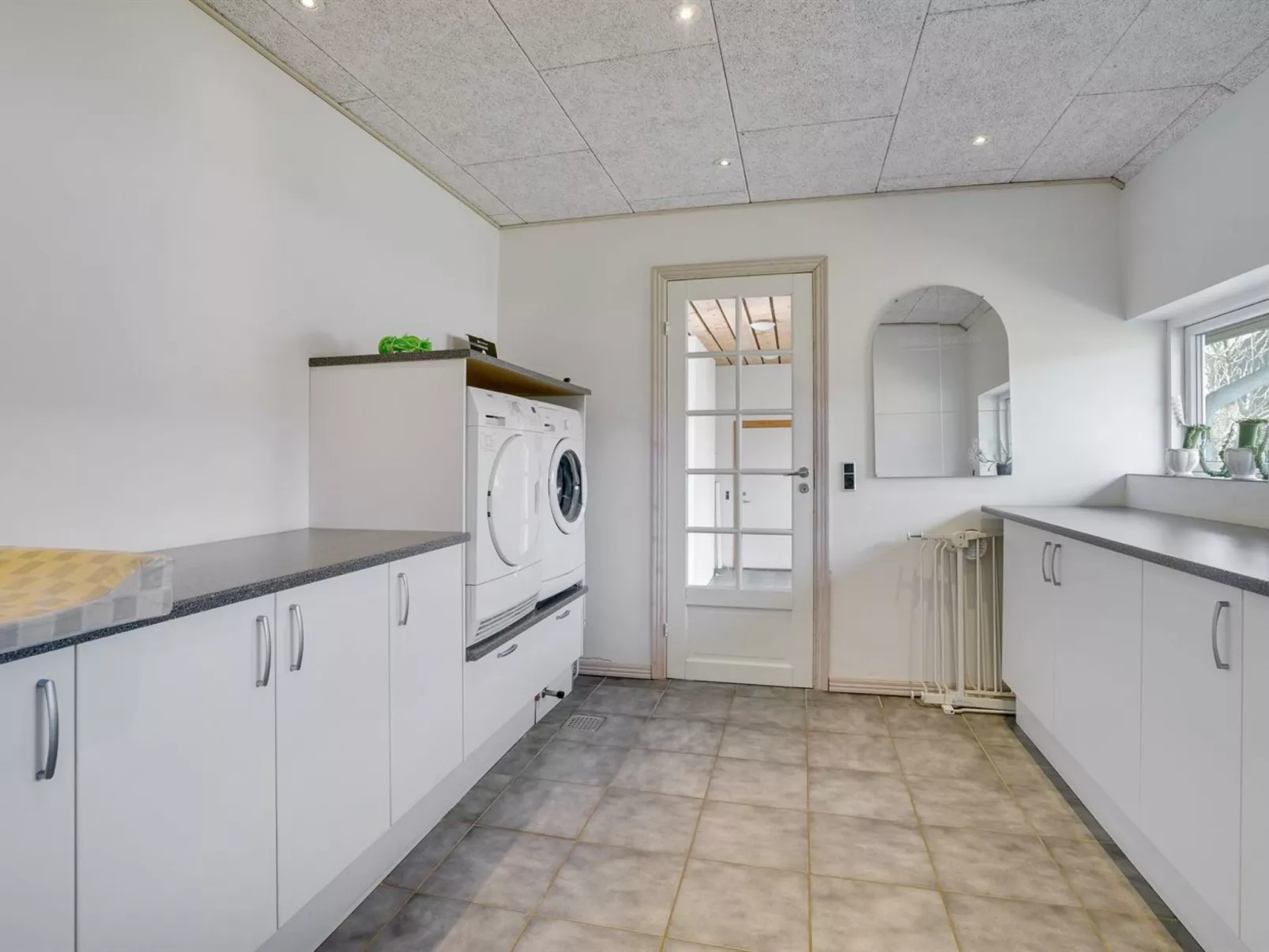 "Markhild" - 300m to the fjord-Binnen