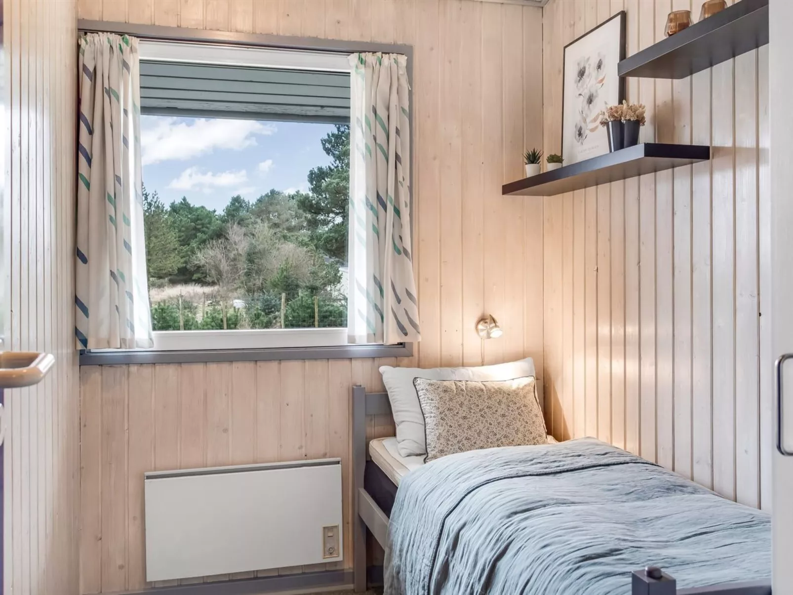 "Gunvor" - 1km from the sea-Binnen