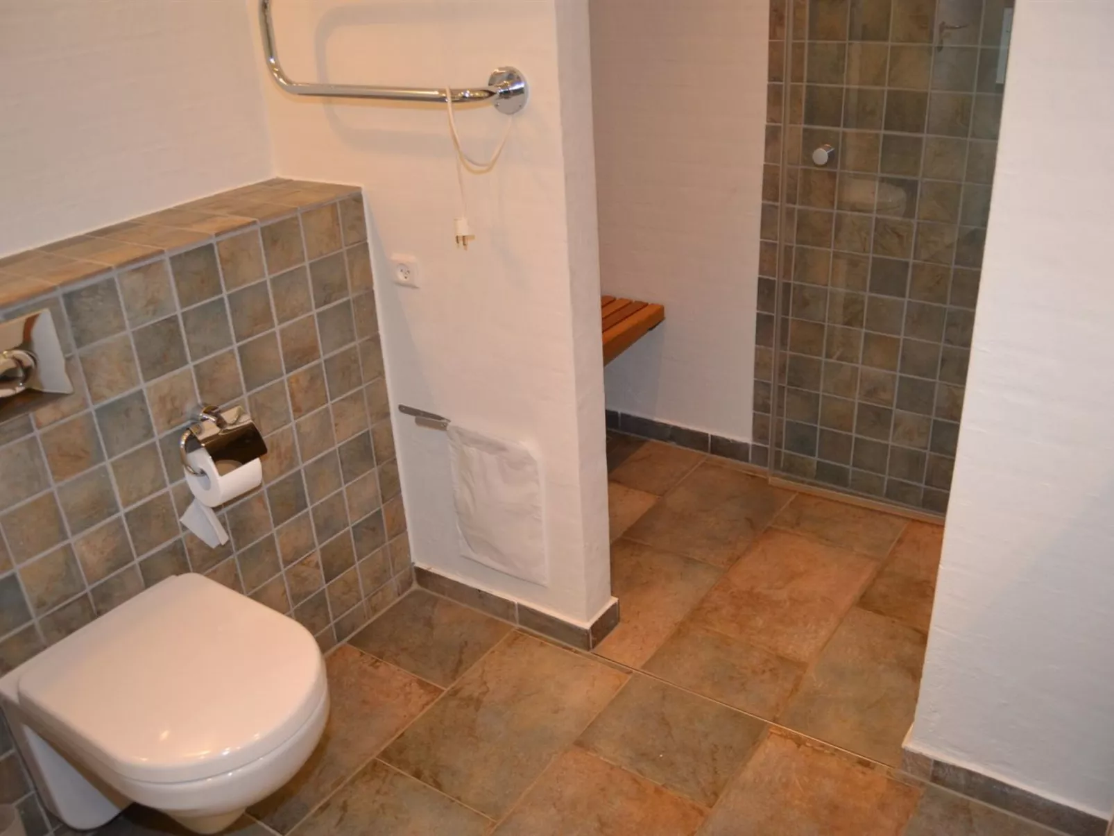 "Sophy" - 2km from the sea-Binnen