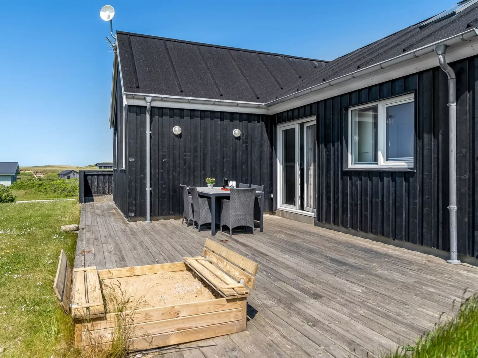 "Gynther" - 150m from the sea-Buiten