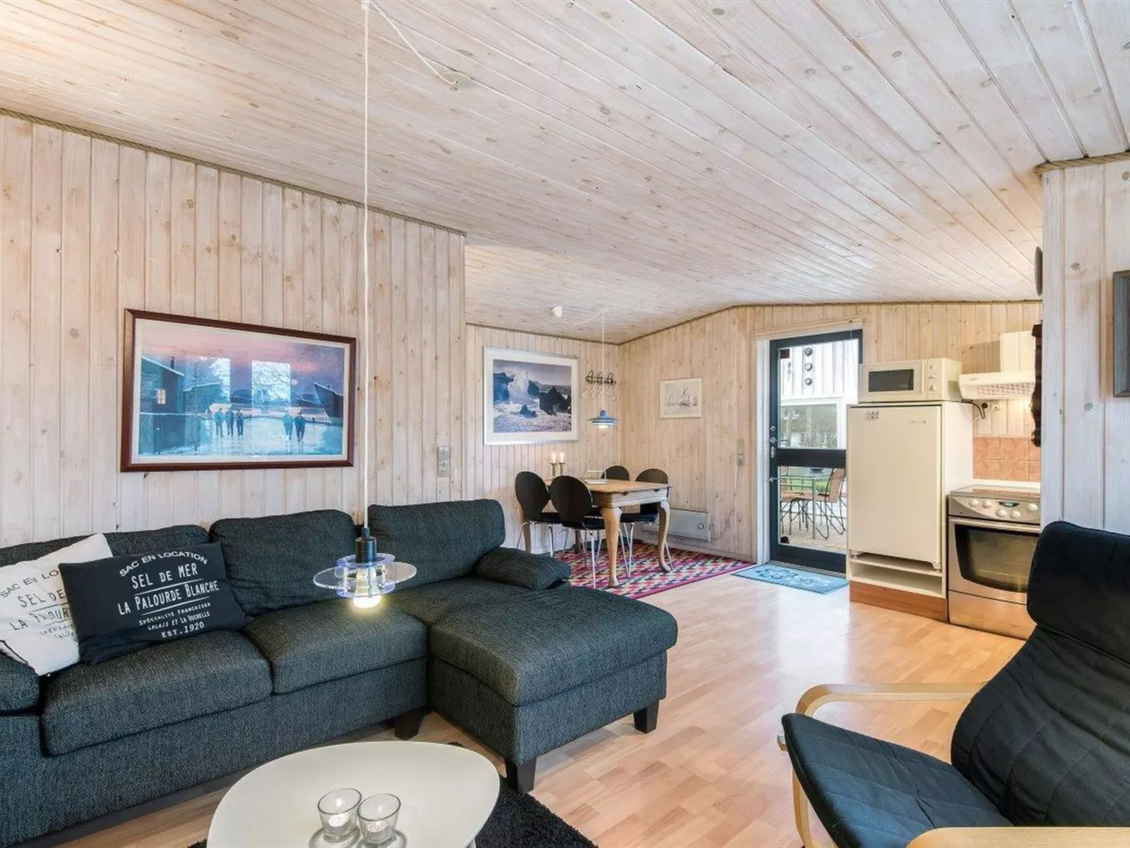 "Gonda" - 500m from the sea-Binnen