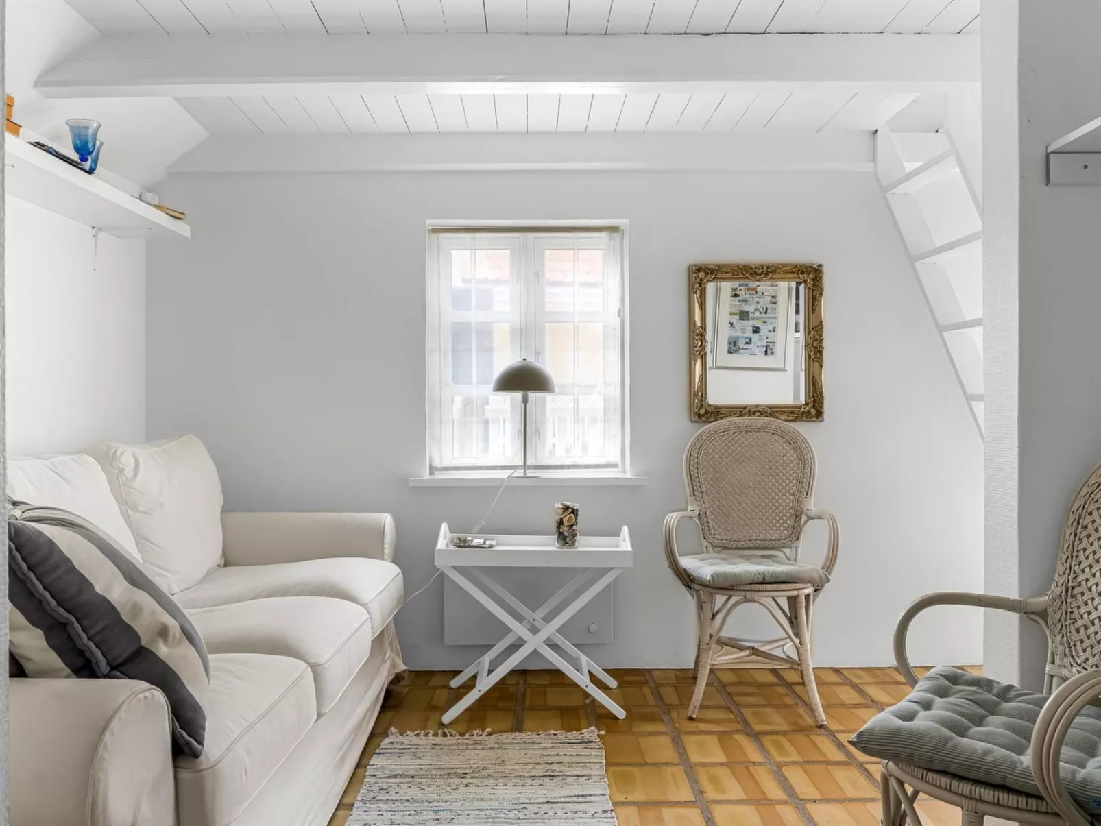 "Frederike" - 300m from the sea-Binnen