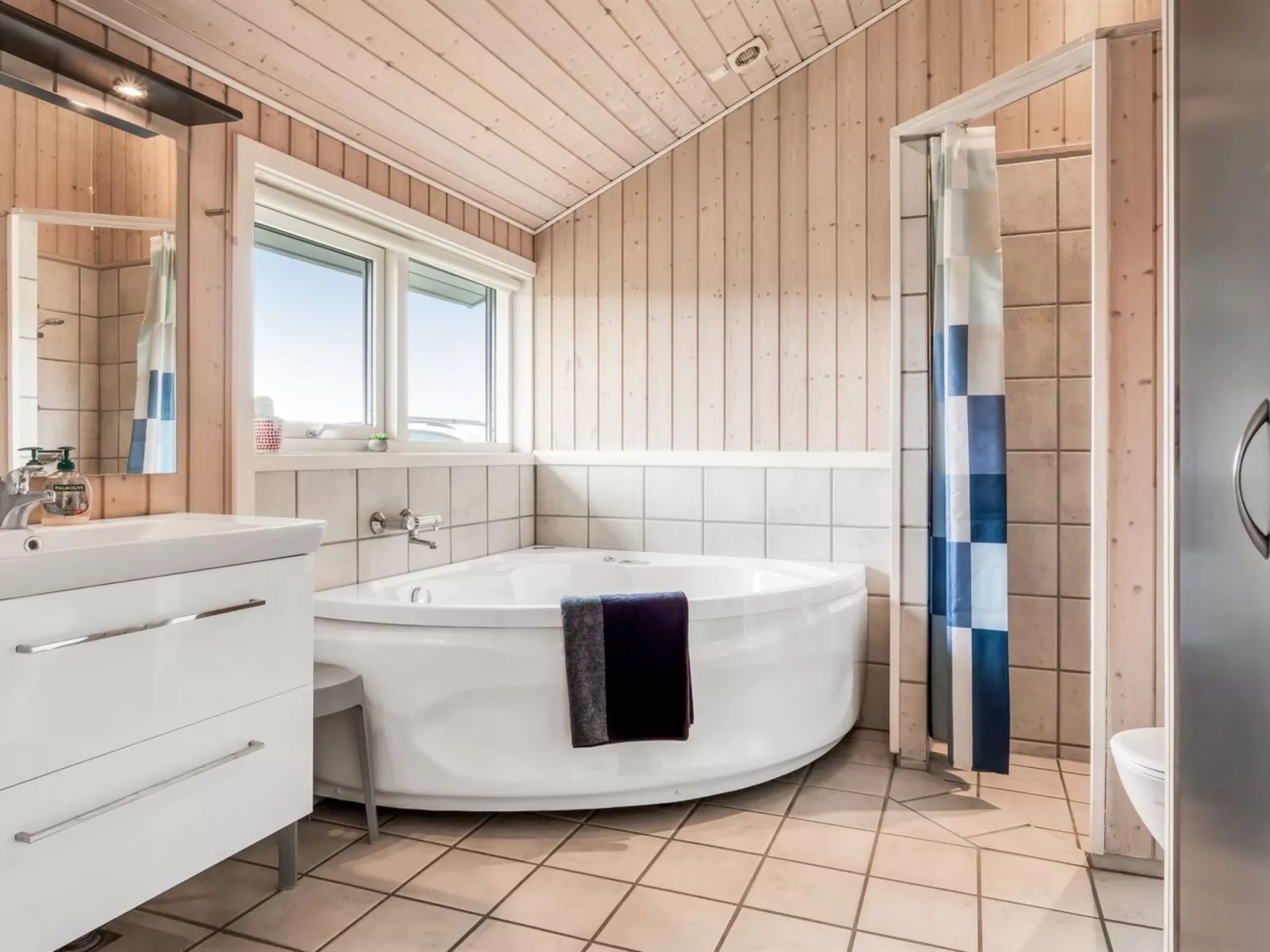 "Dory" - 1.0km from the sea-Binnen