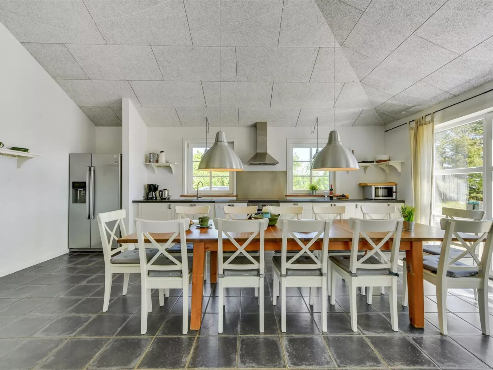 "Svanborg" - 3.7km from the sea-Binnen