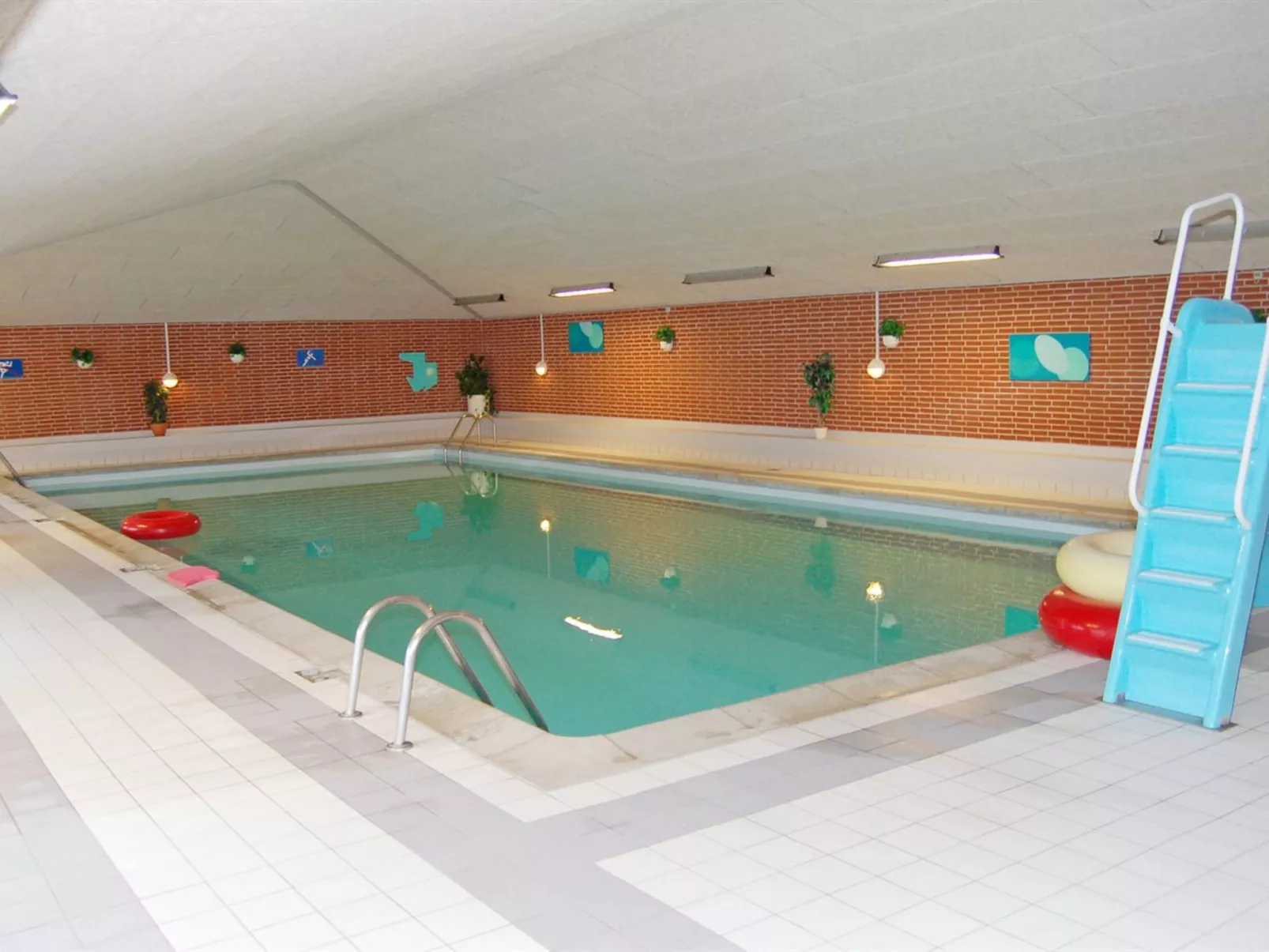 "Mariam" - 2.3km from the sea-Buiten