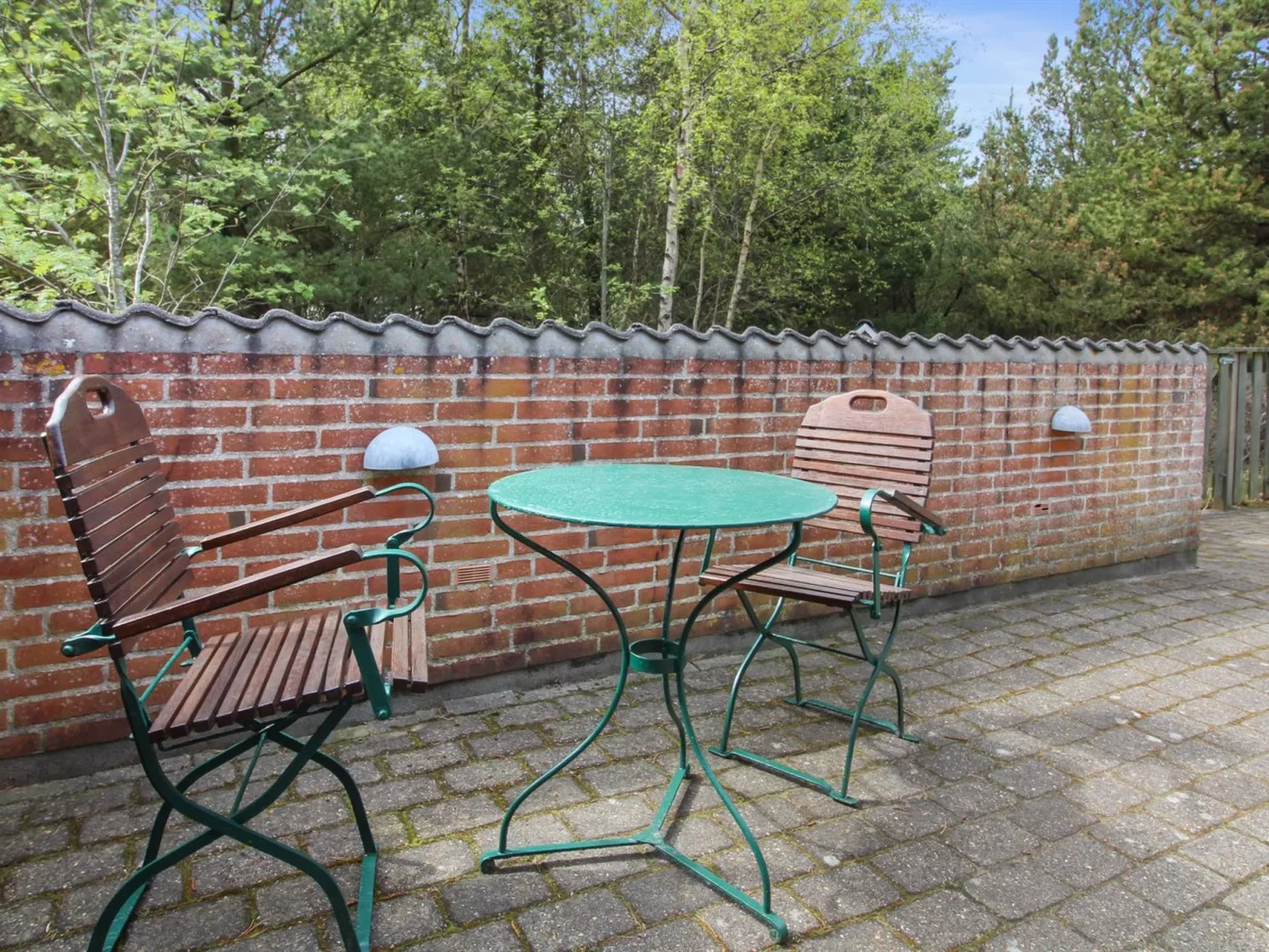 "Elsy" - 2.6km from the sea-Buiten