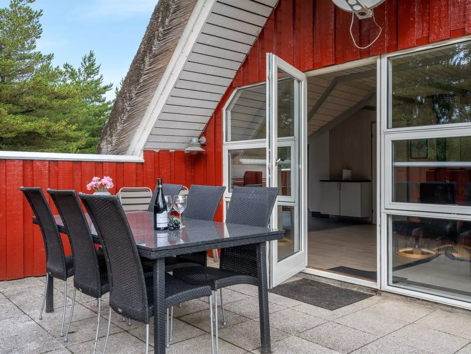 "Gunlög" - 3.1km from the sea-Buiten