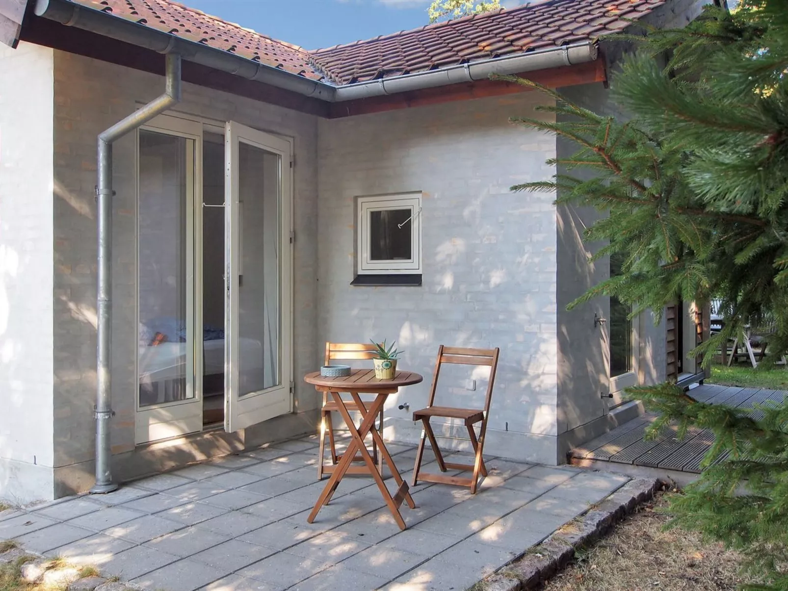 "Fernande" - 150m from the sea-Buiten