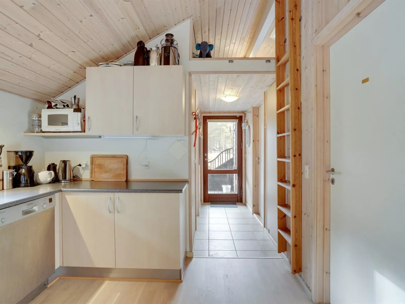 "Matine" - 800m from the sea-Binnen