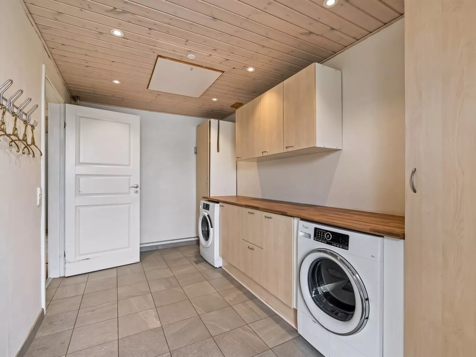 "Agne" - 400m from the sea-Binnen