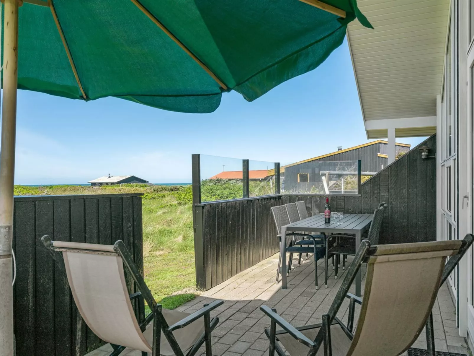 "Hubert" - 150m from the sea-Buiten