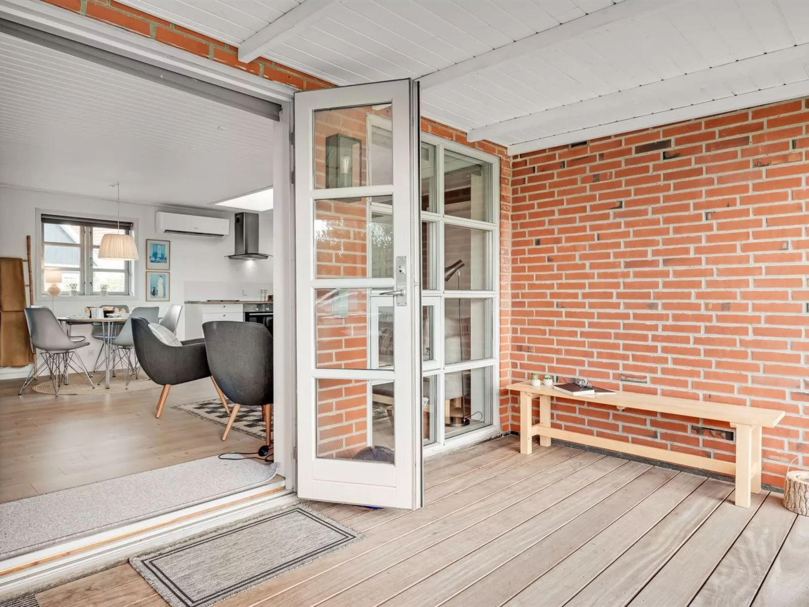 "Agni" - 800m from the sea-Buiten