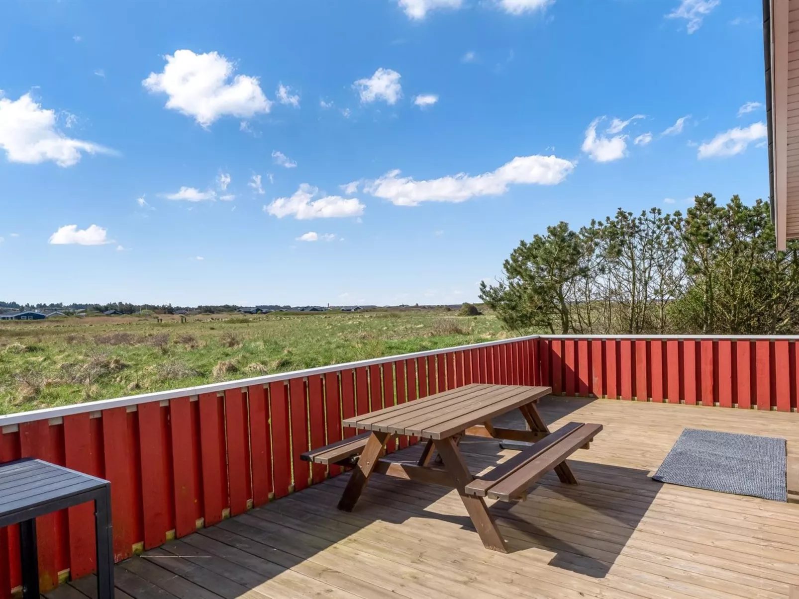 "Skrallan" - 400m from the sea-Buiten