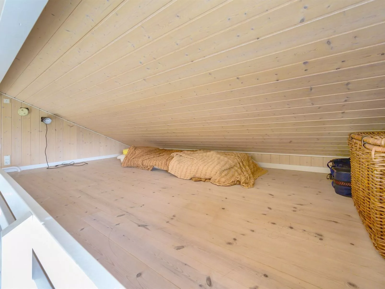 "Asvalde" - 150m from the sea-Binnen